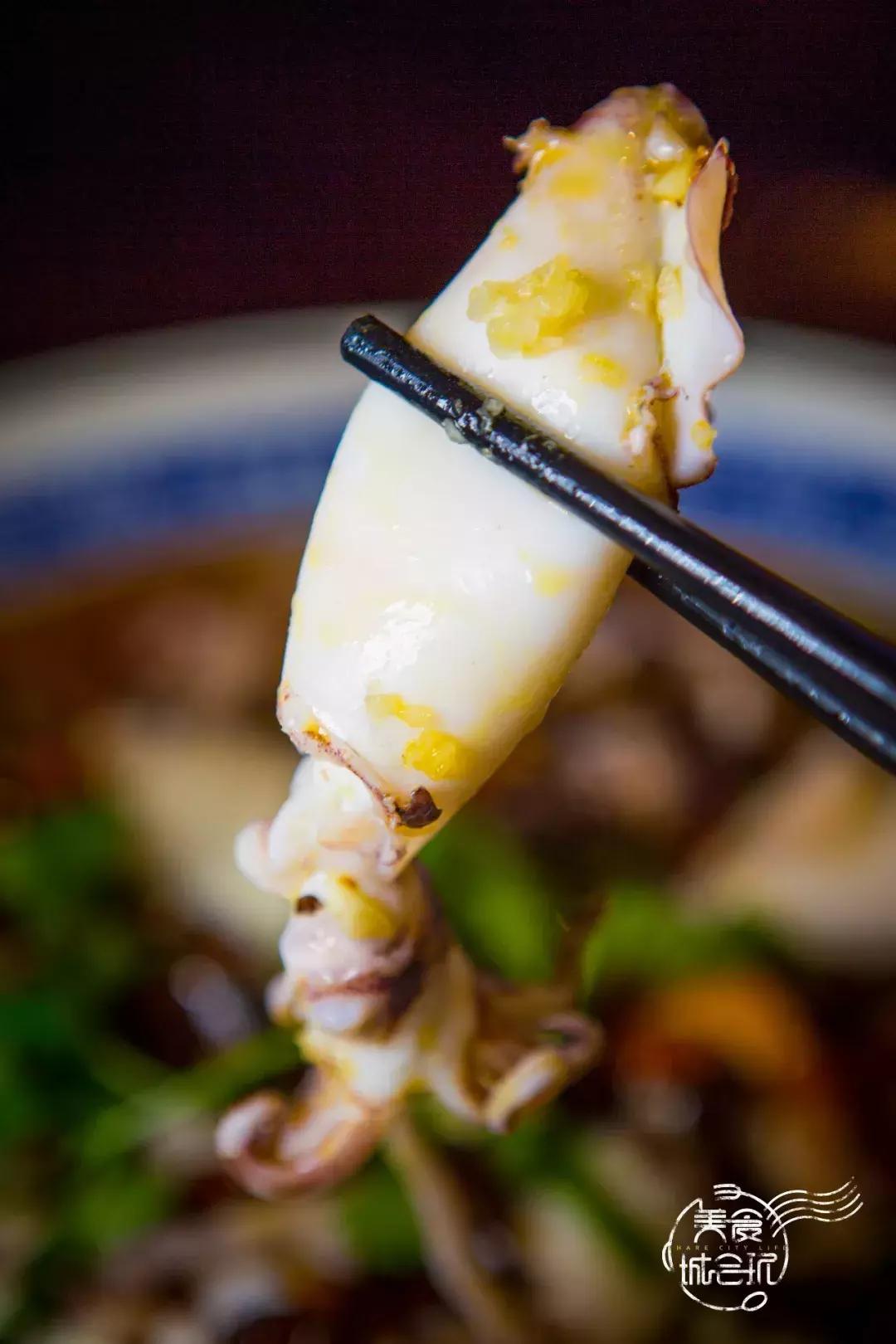 你知道哪个将军手里拿的是炒匙吗？答案就在这家十年老店！