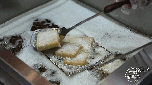 你知道哪个将军手里拿的是炒匙吗？答案就在这家十年老店！