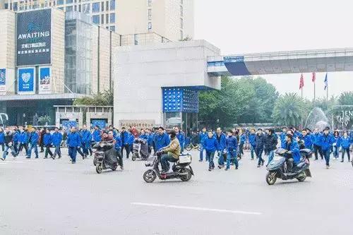 十年前的光谷和十年后的光谷,揭秘光谷惊艳世界的人生