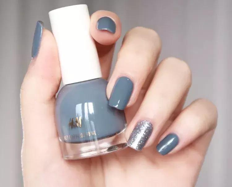 指甲油老涂不好,指甲油很不好使