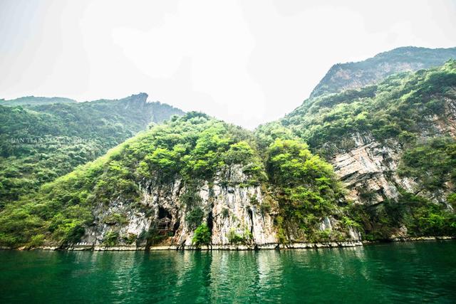 黔渝之光!乌江画廊被专家盛赞:旅游价值比张家界和梵净山还高!