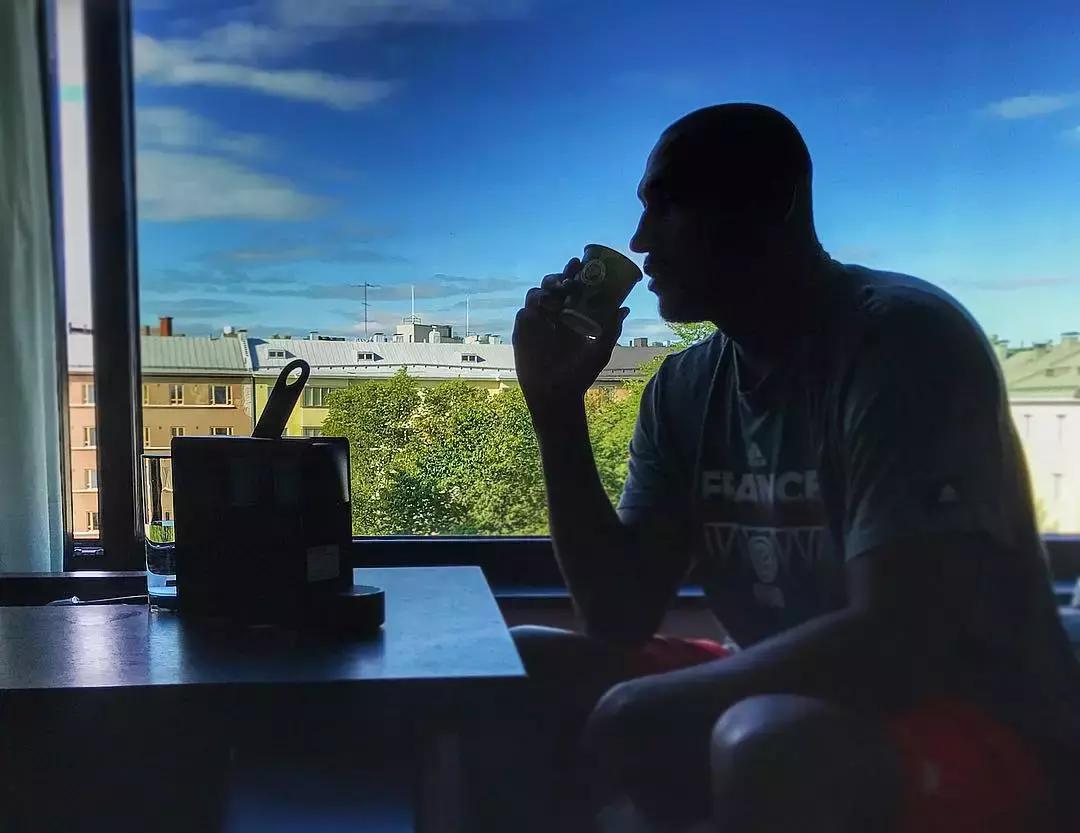 开挂的人生不需要解释图片,开挂的人生不需要解释合集