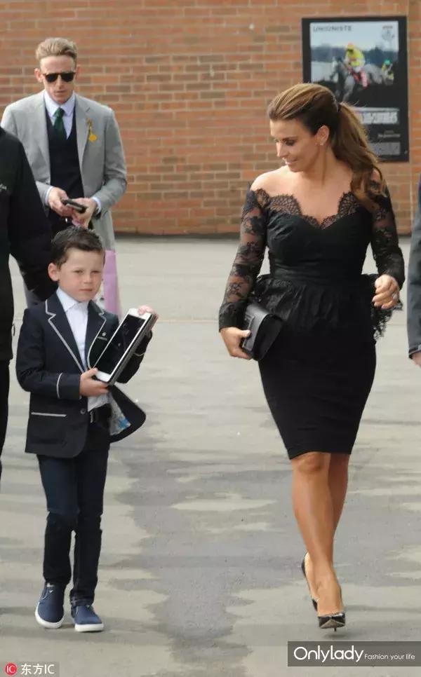 文明观球,给你心目中的世界杯巨星太太团排个名吧!