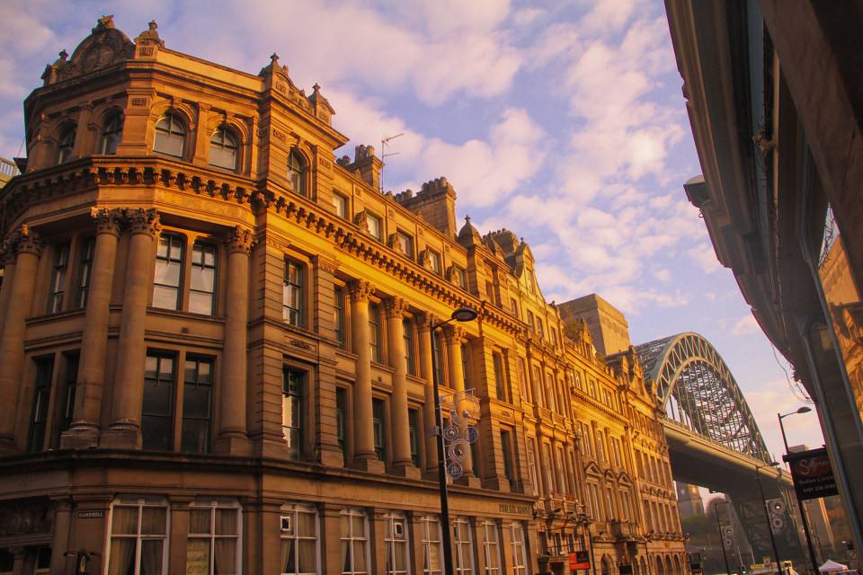 英国本科签证最新政策,英国本科预科签证时间