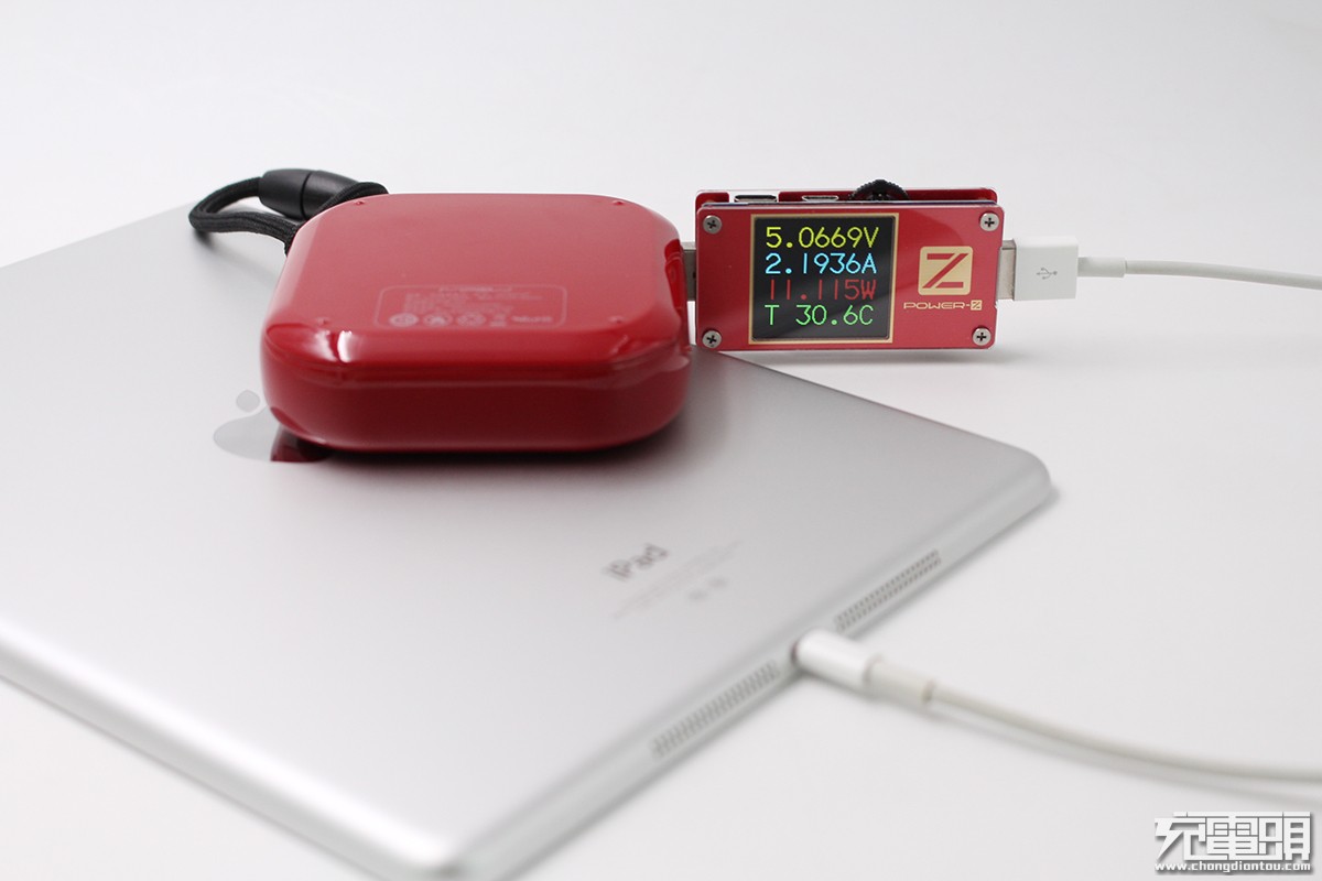 小巧挂绳设计:MIPOW小麦一品推出新款无线充移动电源(SPX01W)