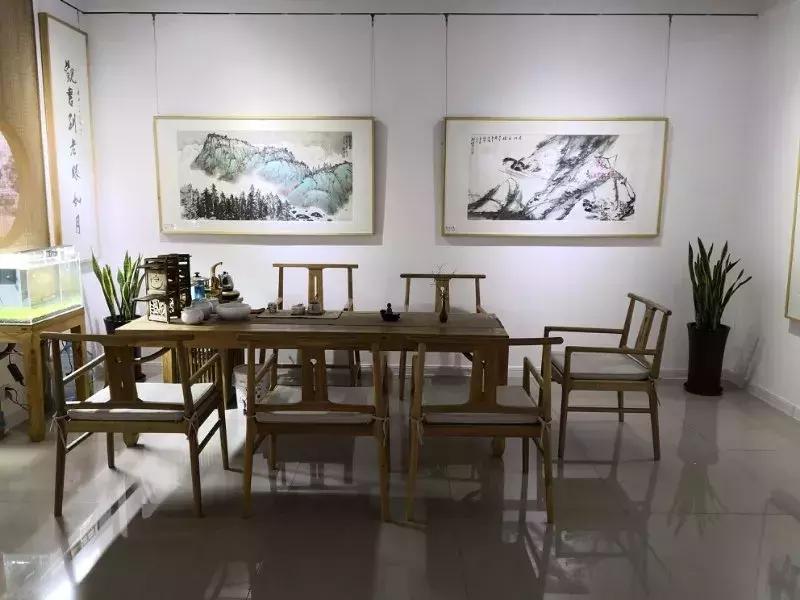 艺术应符合时代的审美——访图南轩画馆主人王刚华先生