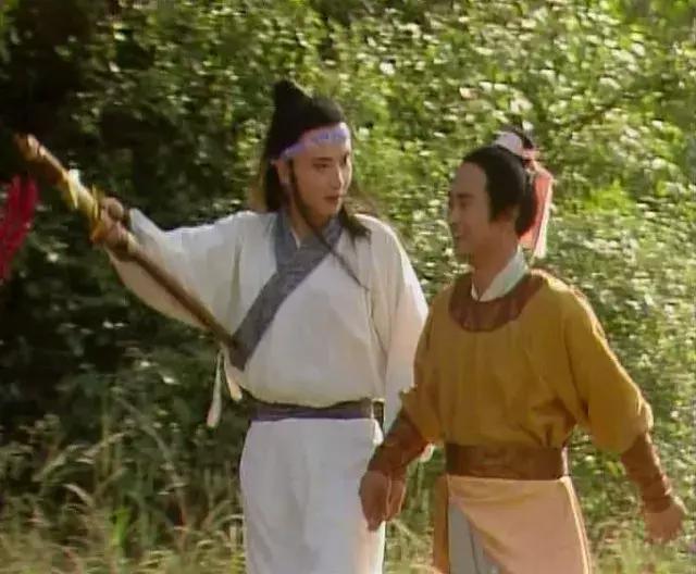 薛蟠怎么练成呆霸王的,薛蟠性格特点