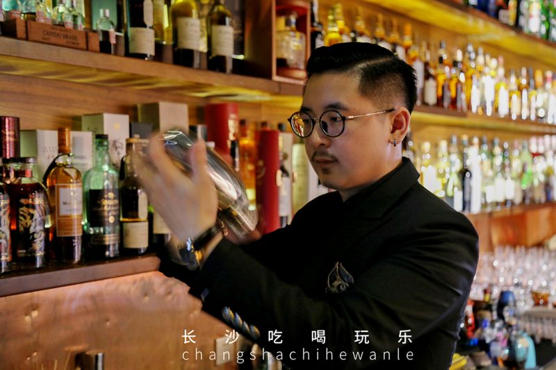 270度超一线江景餐吧,坐拥180度江景