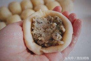 如何在家把绿豆做成绿豆饼,做绿豆饼绿豆可以直接煮吗