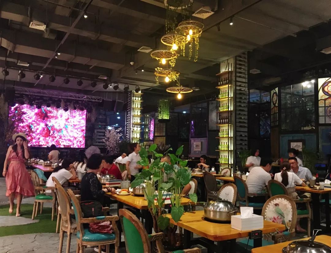 美食300道菜,长春最火的海鲜日料自助