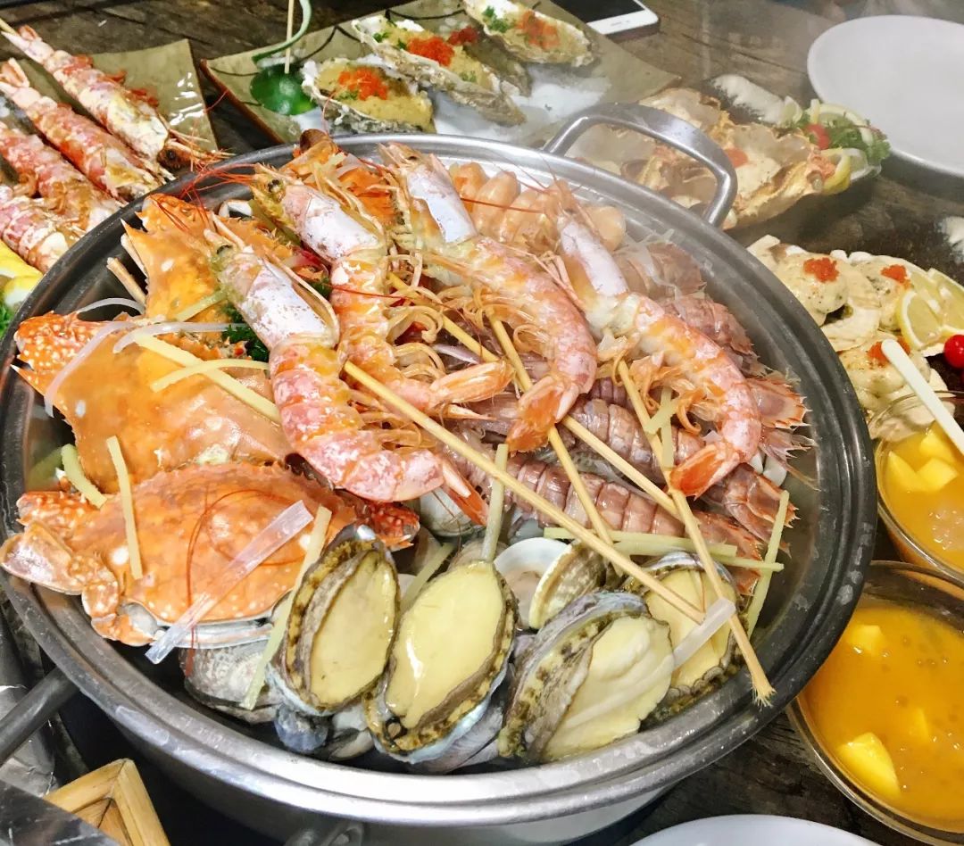 美食300道菜,长春最火的海鲜日料自助