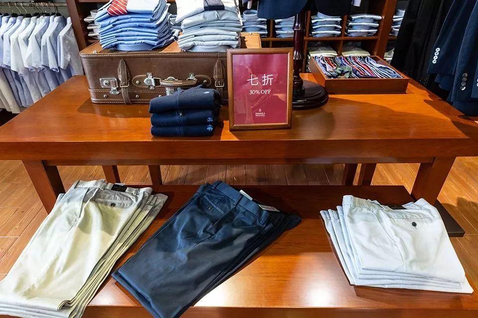 顺便去佛罗伦萨小镇,用3000块去佛罗伦萨小镇