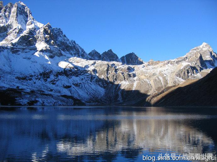 高山王国,千佛之国,佛教发源地,世界唯一非矩形*旗国**——尼泊尔