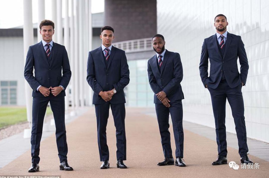 俄罗斯世界杯德国队西服,世界杯法国队穿西装见马克龙