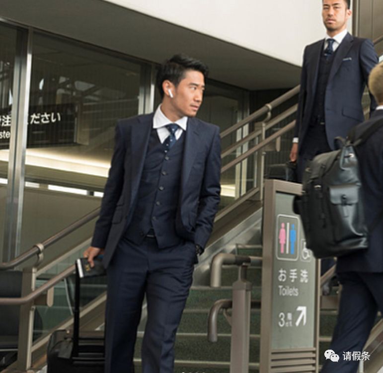 俄罗斯世界杯德国队西服,世界杯法国队穿西装见马克龙