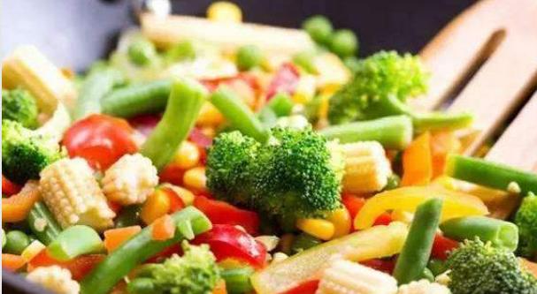 12岁男孩只有136cm，父母着急不已，半年后孩子却长到了152cm！