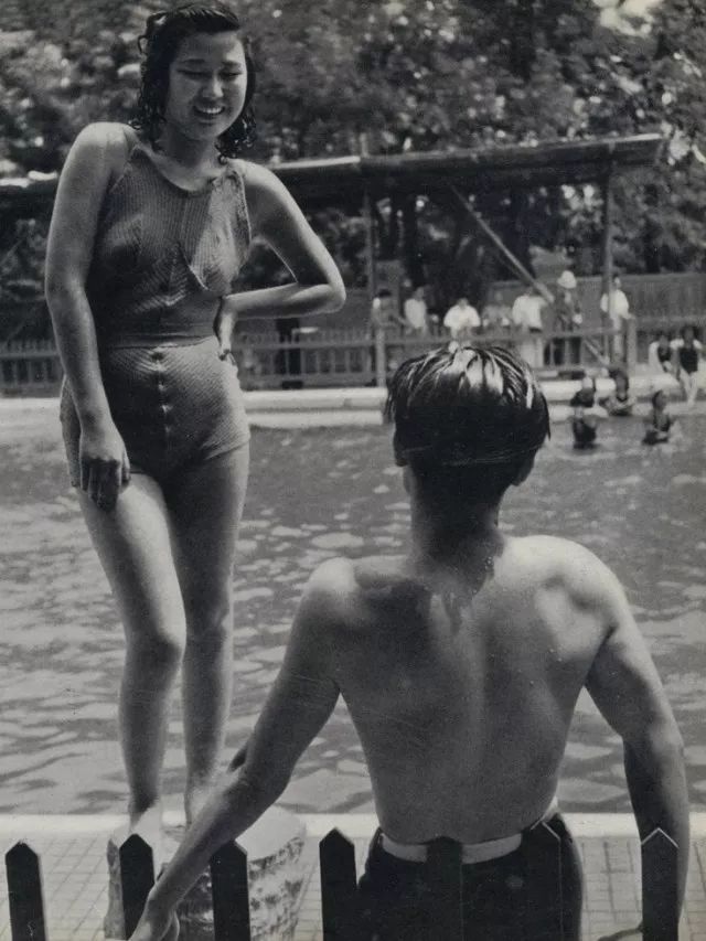 穿比基尼的中国姑娘:姐穿的是自由