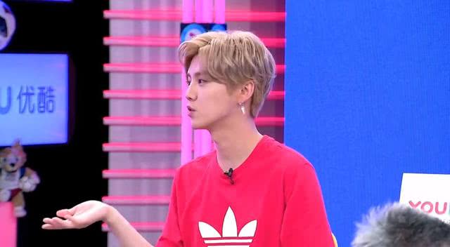 世界杯陈奕迅浮夸,世界杯陈奕迅比赛视频