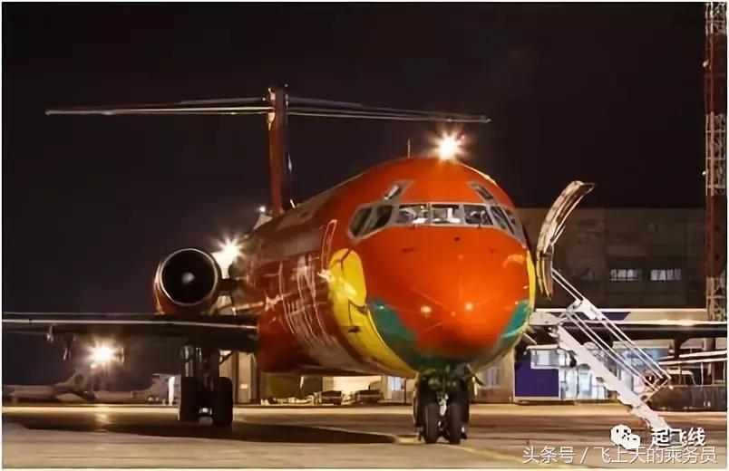 世界杯主题涂装,卡塔尔航空彩绘机世界杯涂装