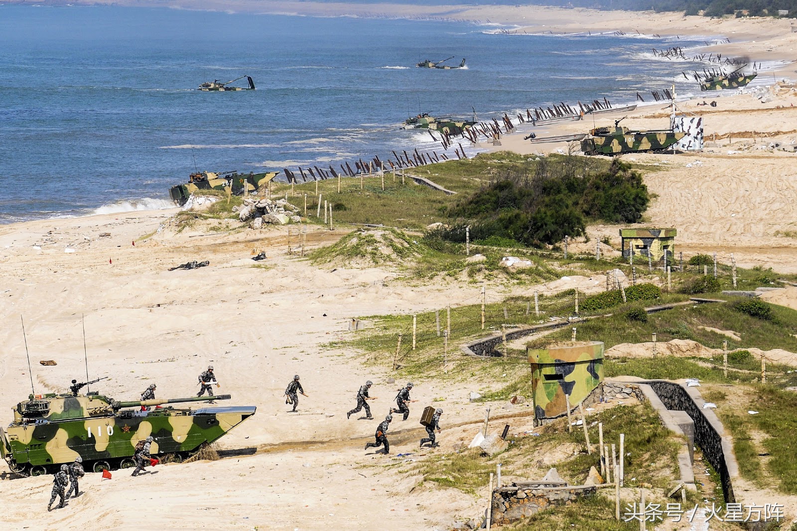 当年美国挺国民*党**，结果老蒋丢了大陆；现在蔡英文想被赶下大海吗