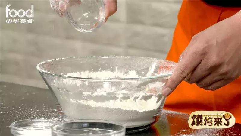 烘焙来了流沙奶黄包,奶黄包零失败配方外皮蓬松暄软