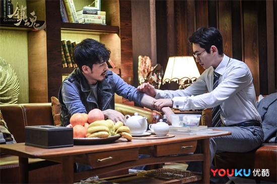 足球兄弟连遇上《镇魂》二人组，确认过眼神是我亲兄弟