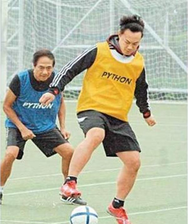 吴秀波与陈奕迅现身世界杯，网友：不开演唱会，看什么世界杯