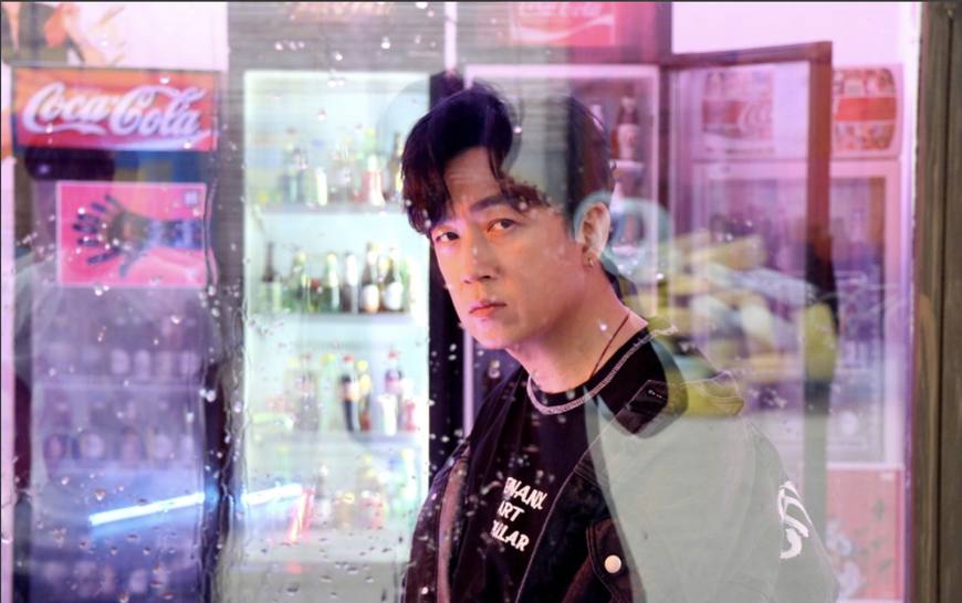 鹿晗通宵,鹿晗通宵酒吧看球