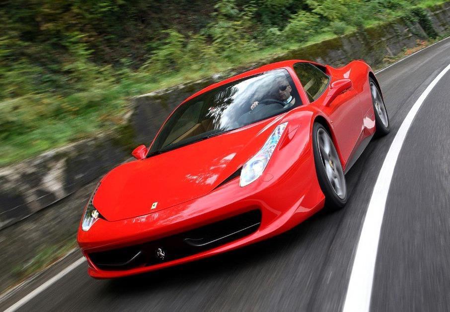 世界巨星都开什么车,世界巨星梅西