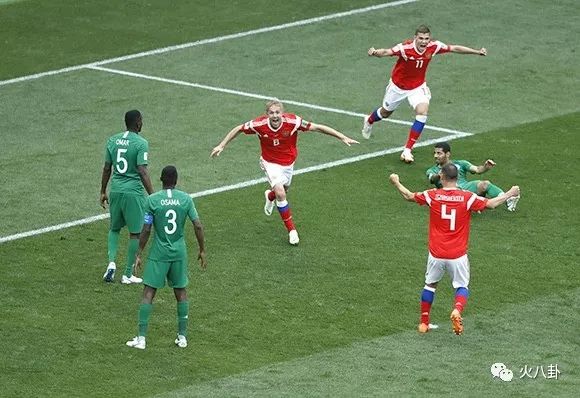 球迷看球曼城vs皇马,球迷看世界杯法国vs阿根廷