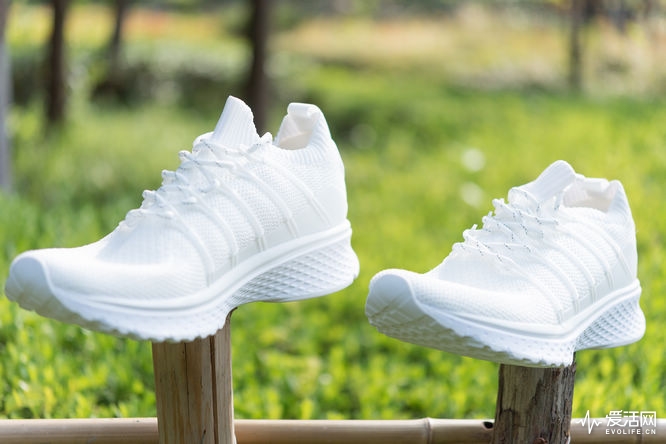 阿迪耐克和小米鞋,米家运动鞋最新款