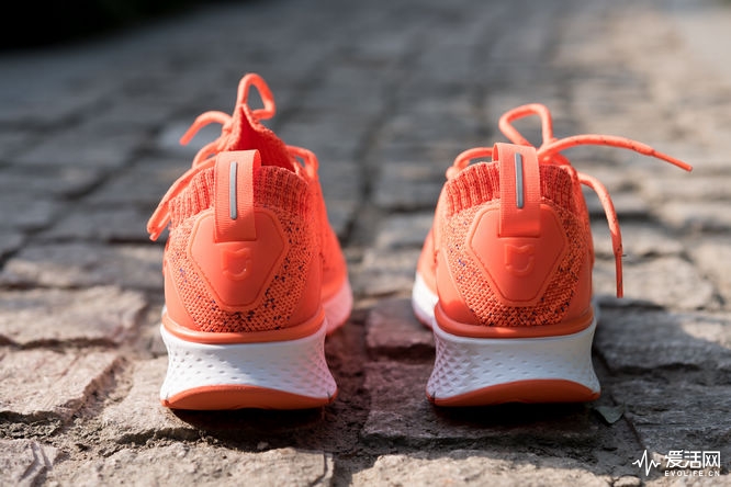 阿迪耐克和小米鞋,米家运动鞋最新款
