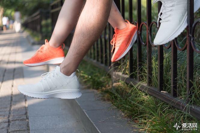 阿迪耐克和小米鞋,米家运动鞋最新款
