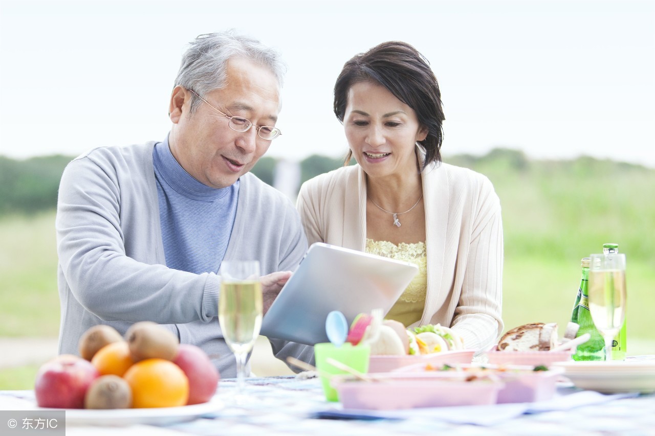 喝冷饮上瘾了怎么办,夏天喝冷饮怎么能少得了