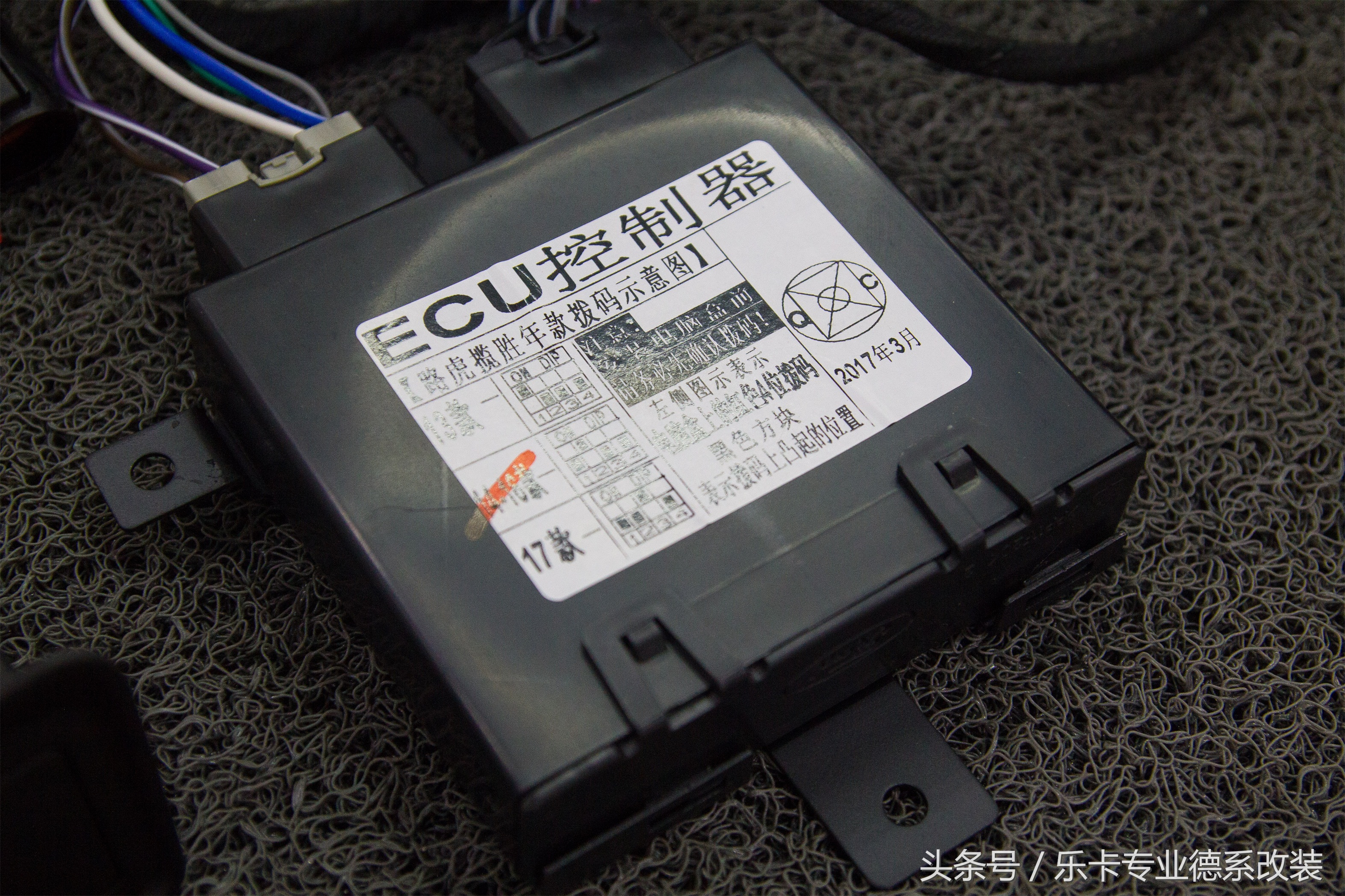 路虎揽胜行政踏板加装,路虎揽胜运动加装踏板