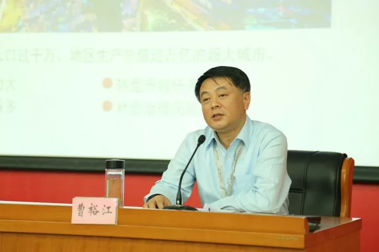 政法委书记对照新时代好干部标准,如何当一名合格的政法委书记