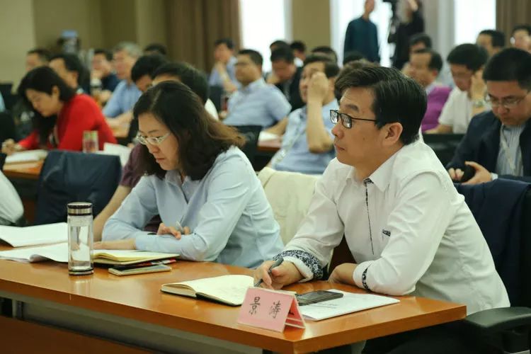 政法委书记对照新时代好干部标准,如何当一名合格的政法委书记