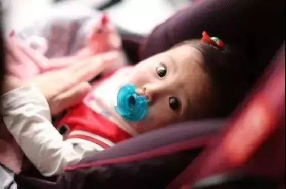 大夫推荐婴儿安抚奶嘴,新生儿用不用安抚奶嘴