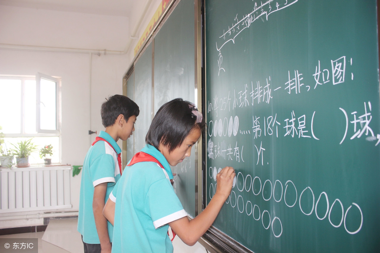 六年级小升初模拟英语题,小升初语数英卷子附答案