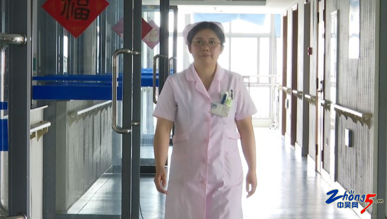 敬老院护理员20载用爱陪伴,民政社工志愿者关爱空巢独居老人