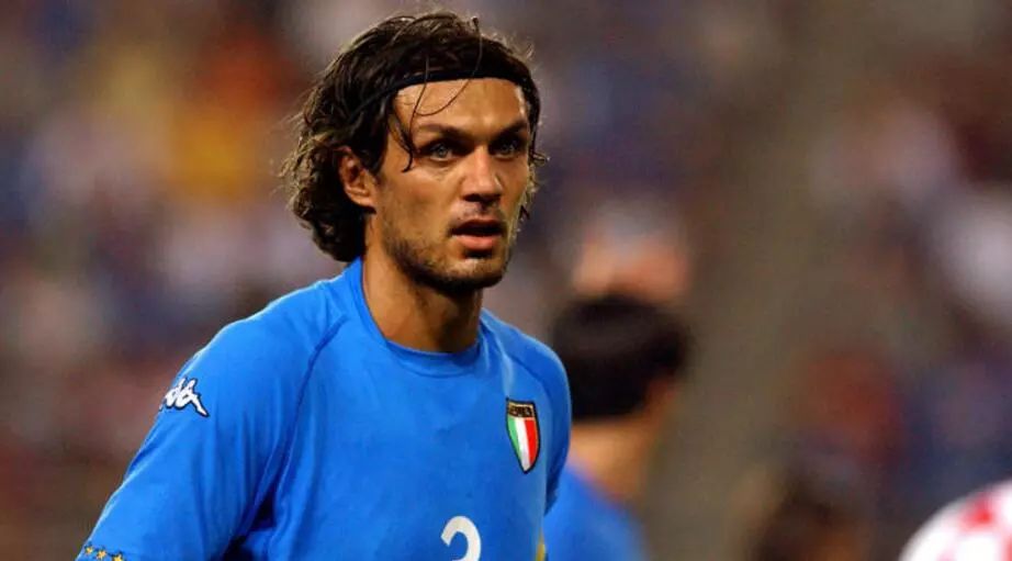 「夜读」世界杯经典球衣图鉴，哪一件是你的青春？