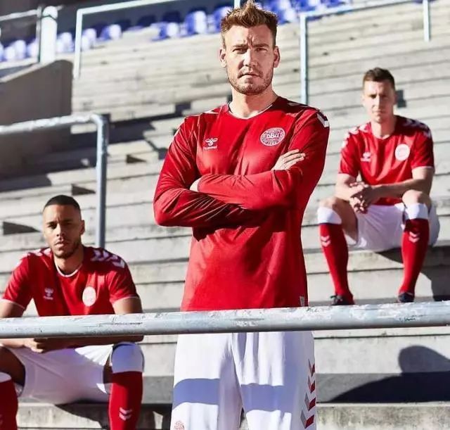 「夜读」世界杯经典球衣图鉴，哪一件是你的青春？