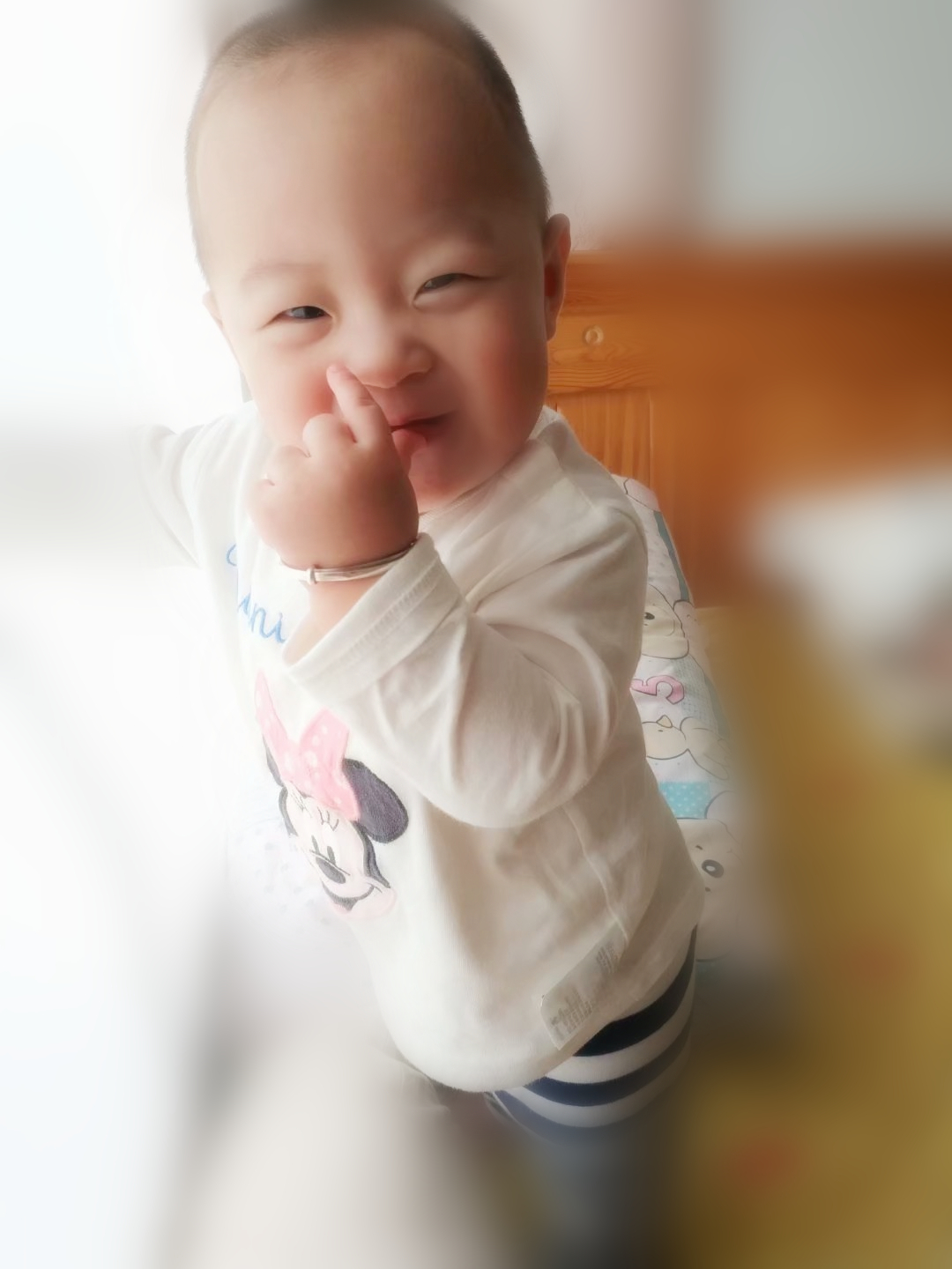 小孩得了麻疹怎么办,宝宝得了荨麻疹怎么治疗最有效