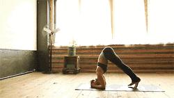 头倒立｜如果改变不了世界，我选择换个角度看它