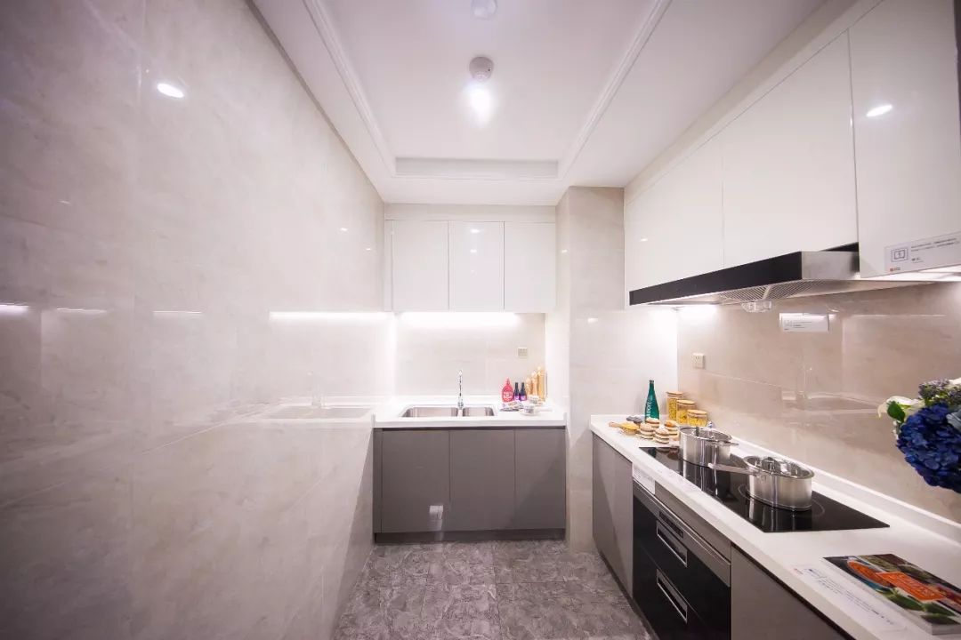 前海5大神盘点评，现在就是最好机会，别让外地人抢光了