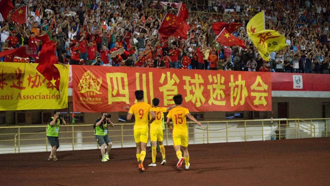 鐪嬩笘鐣屾澂涓轰粈涔堣閭ｄ箞澶氫汉,涓轰粈涔堢湅涓栫晫鏉殑浜洪偅涔堝