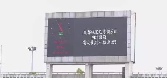 鐪嬩笘鐣屾澂涓轰粈涔堣閭ｄ箞澶氫汉,涓轰粈涔堢湅涓栫晫鏉殑浜洪偅涔堝