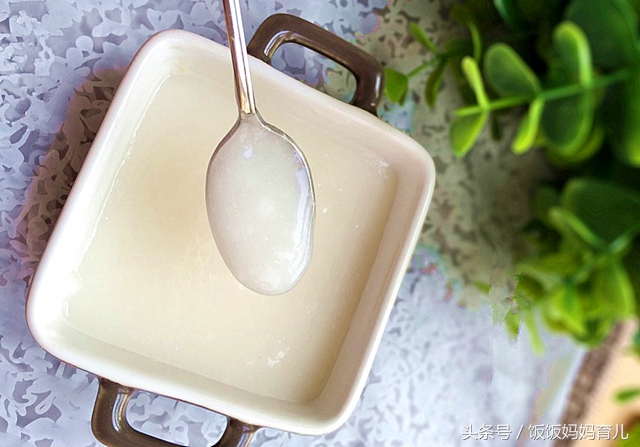 如何给宝宝添加辅食最好的方法,怎么给宝宝加辅食最合适