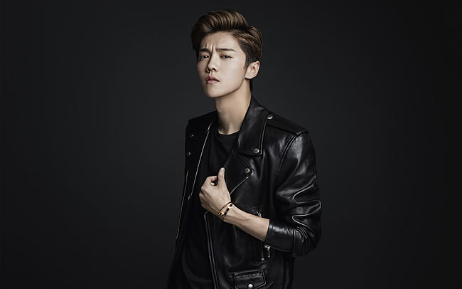 鹿晗红色裤子男,鹿晗为什么穿红色的衣服