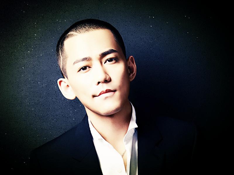 苏醒辩论c罗和梅西,苏醒竟改吹c罗